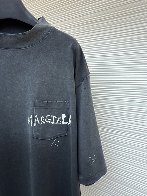 マルタンマルジェラ ダメージのグラフィティ半袖Tシャツ