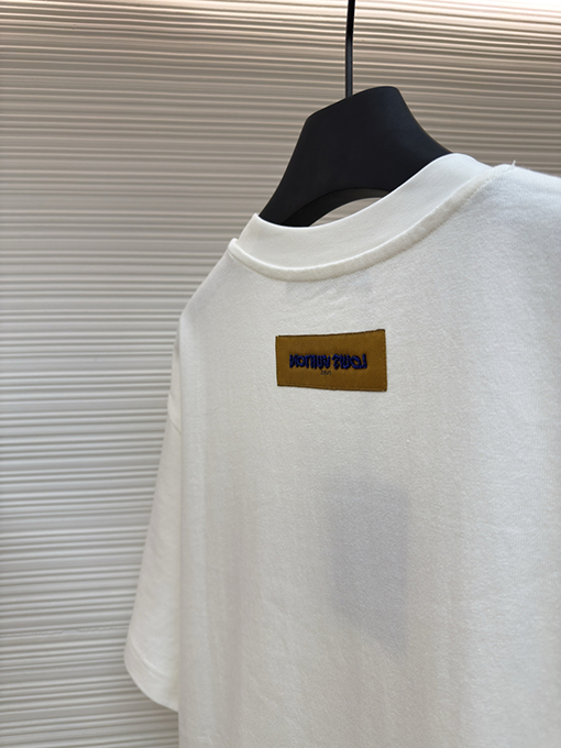 ルイヴィトン 刺繍ビーズロゴ半袖Tシャツ