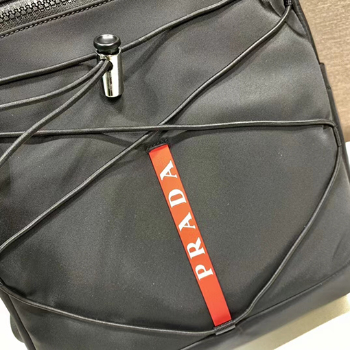 プラダ Linea Rossa サシリーズのバックパック