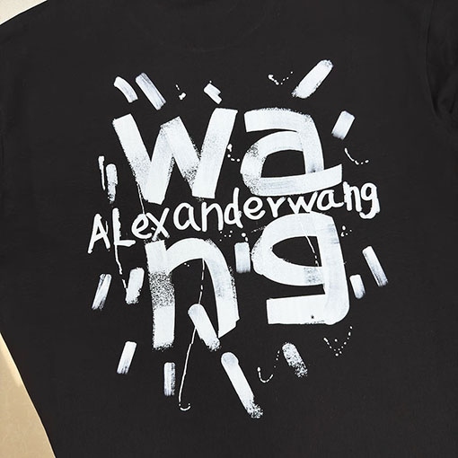 アレキサンダーワン Alexander Wang フロントとバックにデジタルダイレクトインジェクションレタリングプリントをした半袖Tシャツ
