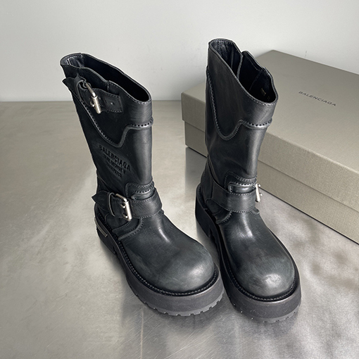 バレンシアガ Balenciaga Venom カーフスキンラウンドトゥバックルアンクルブーツ