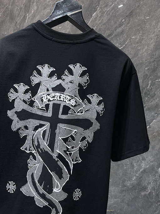 クロムハーツスーパーコピー 重なりう鉄十字サンスクリット半袖Tシャツ