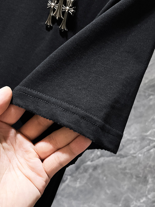 クロムハーツ サンスクリットのハンドメイドクロスボタンフォームコーティング半袖Tシャツ