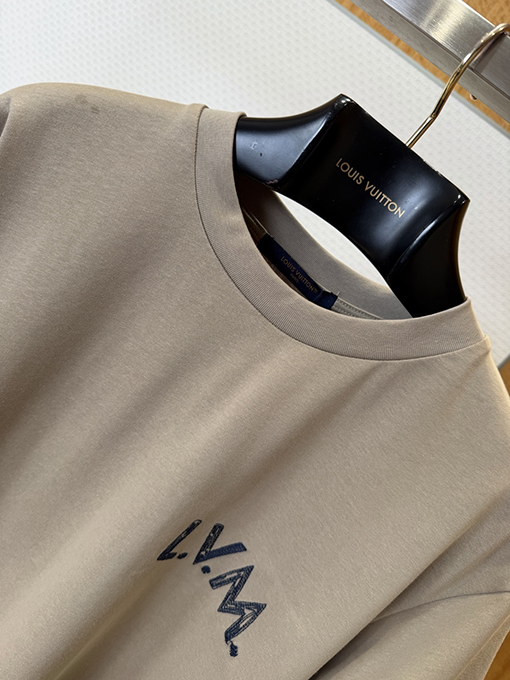 ルイヴィトン L.V.M. ロゴ刺繍半袖Tシャツ