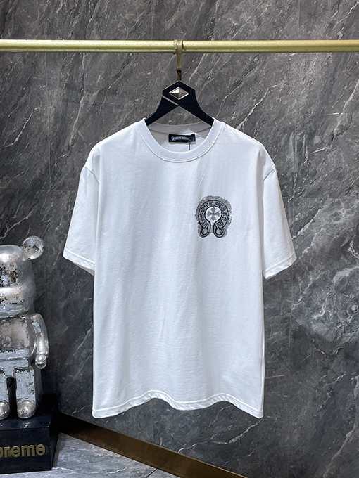クロムハーツ 馬蹄型のウォッシュとダメージをした半袖Tシャツ