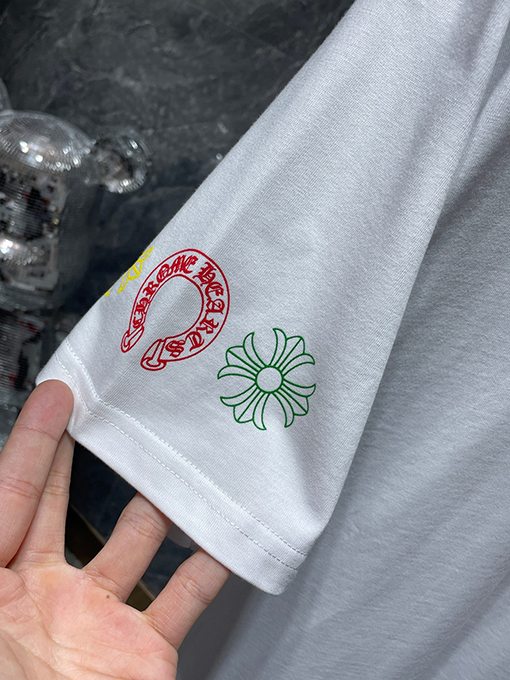 クロムハーツ クラシックなカラフルファントムクロスレターフローラル半袖Tシャツ