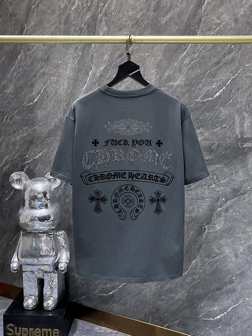 クロムハーツコピー ラインストーン馬蹄サンスクリット文字クロス半袖Tシャツ