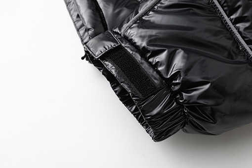 シュプリームコピー WEEK9 Shiny Down Puffer Jacke 光沢のあるロゴ入りフード付きコンフォートカジュアルジャケット