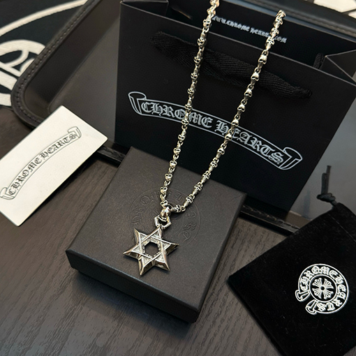 クロムハーツコピー 六芒星ペンダント付きクラシックレトロスカルネックレス