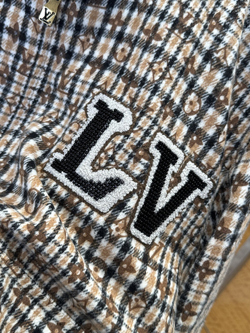ルイヴィトン ビーズ刺繍モノグラムベースボールジャージ