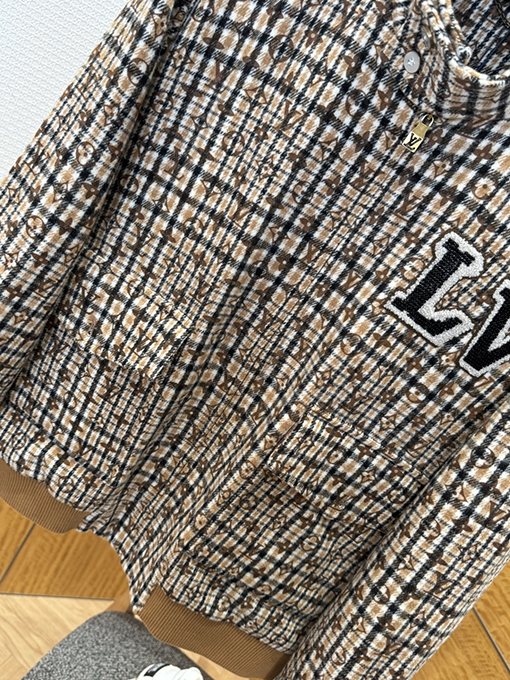 ルイヴィトン ビーズ刺繍モノグラムベースボールジャージ
