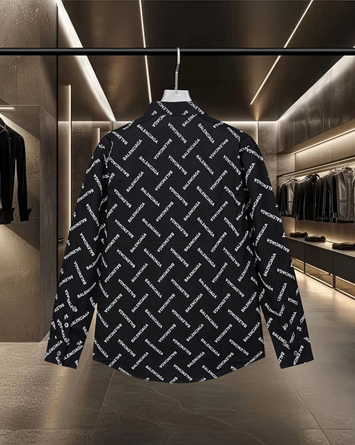 バレンシアガ Balenciaga ランウェイスタイルのオールオーバープリントバレットスクリーンロゴ長袖シャツ