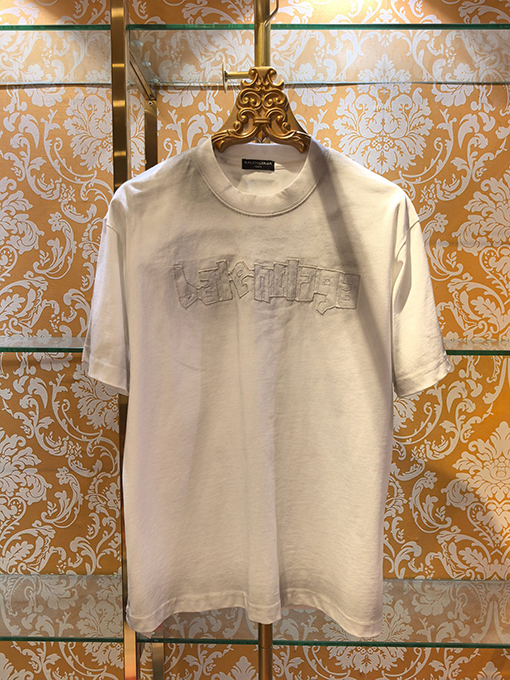 バレンシアガ BALENCIAGA 新作アップリケ刺繍がを半袖Tシャツ