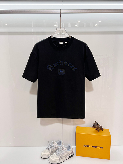 バーバリー BURBERRY 1856 クラシック ウォー ホース ロゴ 刺繍 クルーネック 半袖 Tシャツ