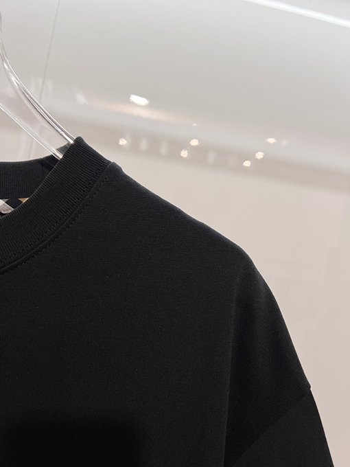 バーバリー BURBERRY 麻縄刺繍レタリング背中に軍馬柄ロゴクルーネック半袖Tシャツ