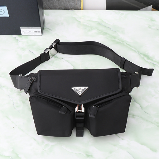 プラダスーパーコピー Re-Nylon 新しいショルダークロスボディバッグ