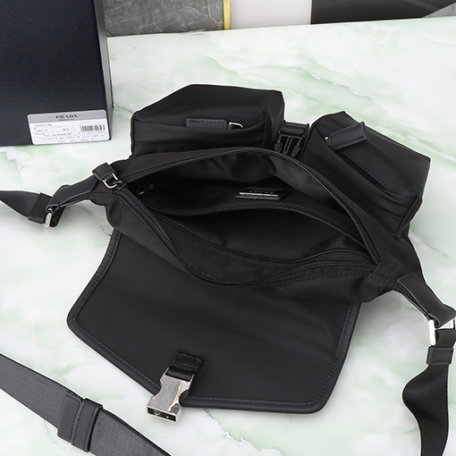 プラダスーパーコピー Re-Nylon 新しいショルダークロスボディバッグ