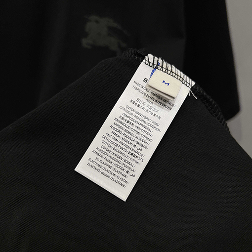 バーバリー BURBERRY フロントとバックに馬のロゴが刺繍された半袖Tシャツ