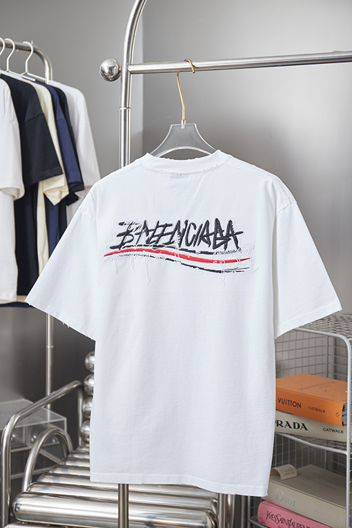 バレンシアガスーパーコピー Balenciaga 早春ロゴ刺繍入り半袖Tシャツ