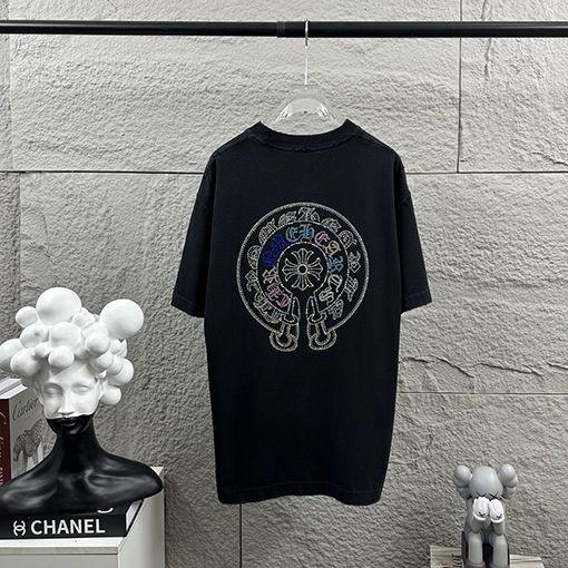 クロムハーツ 重工業なダメージヴィンテージスタイル立体なカラーホットフィックスラインストーン付き半袖Tシャツ