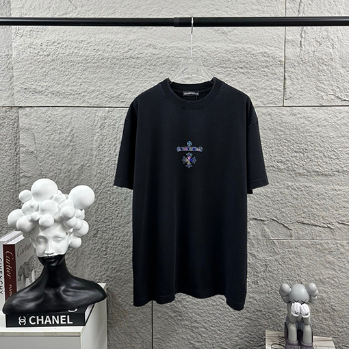 クロムハーツ 重工業なダメージヴィンテージスタイル立体なカラーホットフィックスラインストーン付き半袖Tシャツ