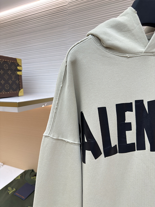バレンシアガ Balenciaga マスキングテープ文字プリントパーカー