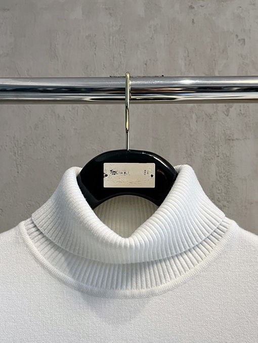 エルメス Hermes 新しいタートルネックウール