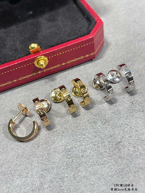 カルティエ CNC 細で滑らかなLOVEピアス