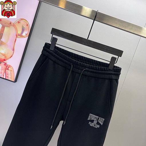 ジバンシイ Givenchy 人気のクルーネックのスウェットシャツとパンツのセット