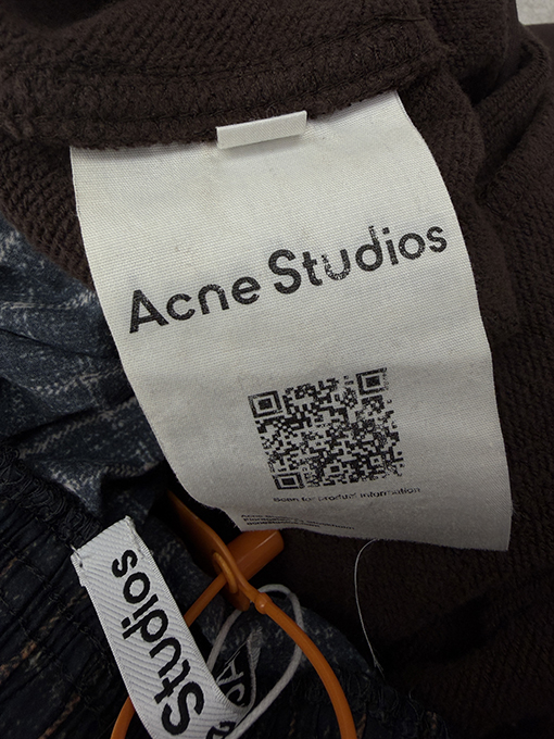 アクネストゥディオズ Acne Studios レザーアップリケ刺繍りダブルウエストバンドスウェットパンツ