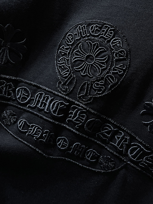 クロムハーツ 蹄鉄とサンスクリット十字の刺繍り半袖Tシャツ