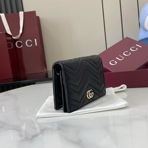 グッチ クラシックなキルティングラムスキンウォレット
