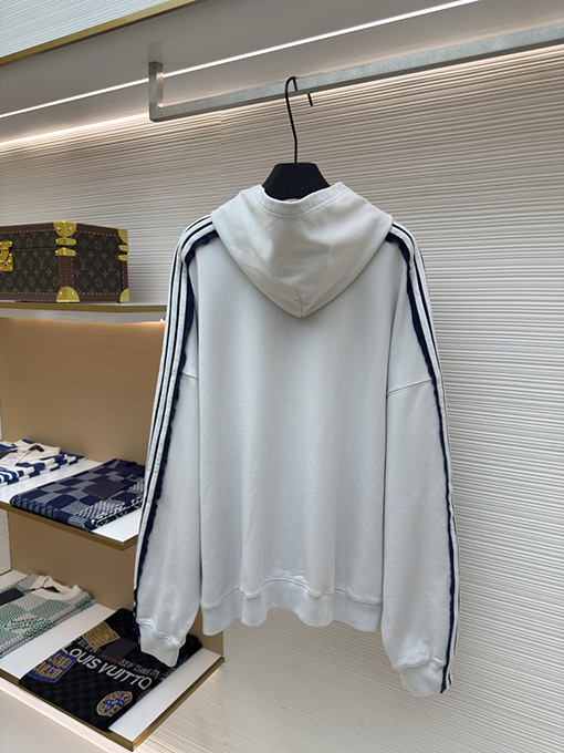バレンシアガスーパーコピー Balenciaga 肩付きフード付きスウェットシャツ