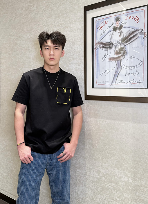フェンディ リボン付きドローストリングポケットの半袖Tシャツ