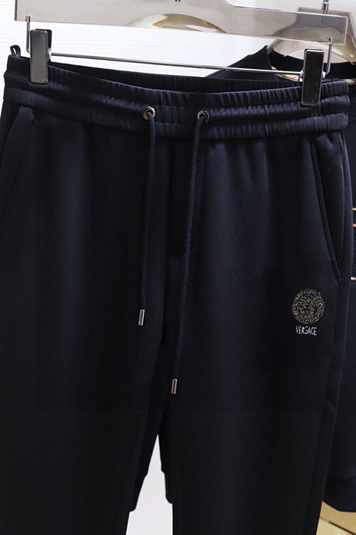 ヴェルサーチスーパーコピー VERSACE 最新のトレンドクルーネックのスウェットシャツとパンツのセット