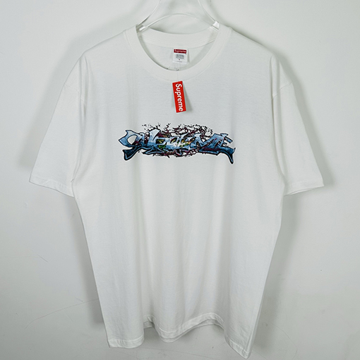 シュプリームコピー SUPREME TAG TEE 大きなロゴプリントの半袖Tシャツ