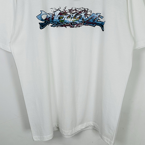 シュプリームコピー SUPREME TAG TEE 大きなロゴプリントの半袖Tシャツ