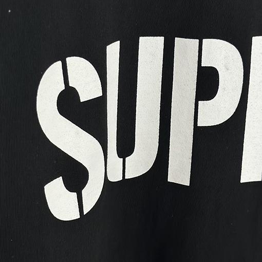 シュプリームコピー Supreme 26SS WORLD FAMOUS TEE アロー クラシック レター 半袖Tシャツ