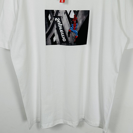 シュプリームコピー Supreme SS26 SPIDER-MAN TEE スパイダーマンプリント半袖Tシャツ