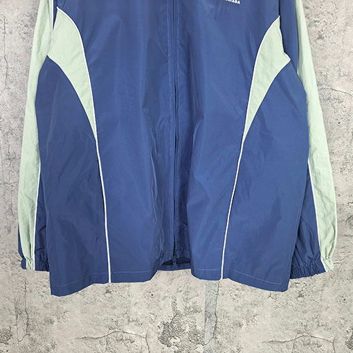 バレンシアガ BALENCIAGA Tracksuit Jacket in Marine Blue ロゴ刺繍カラーブロックプレッピースタイルのスポーツジャケット／ジャケット／ウィンドブレーカー