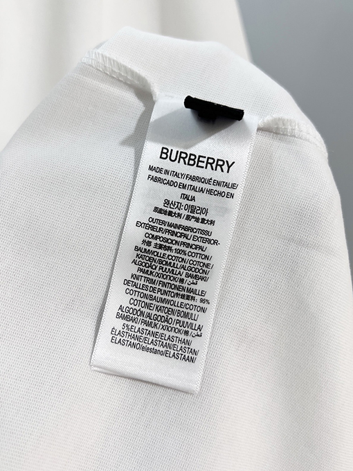 バーバリー BURBERRY クラシックなウォーホースのロゴ入り半袖Tシャツ