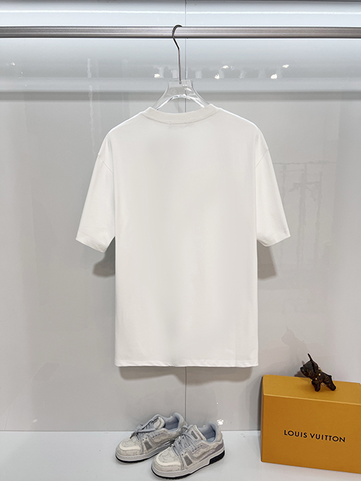 バーバリー BURBERRY クラシックなレタープリントロゴ入り半袖Tシャツ
