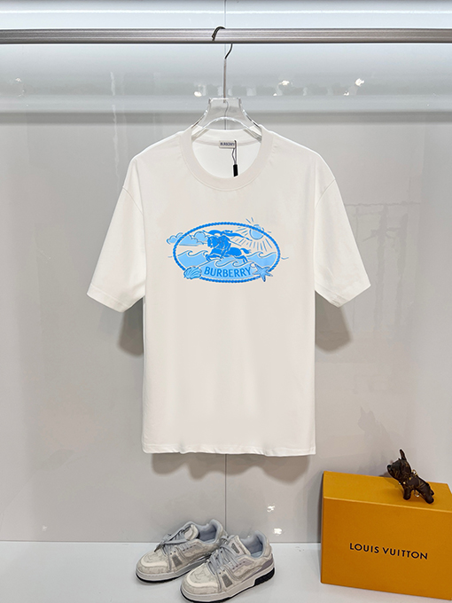 バーバリー BURBERRY 新モデルクラシックなレタープリントロゴ入り半袖Tシャツ