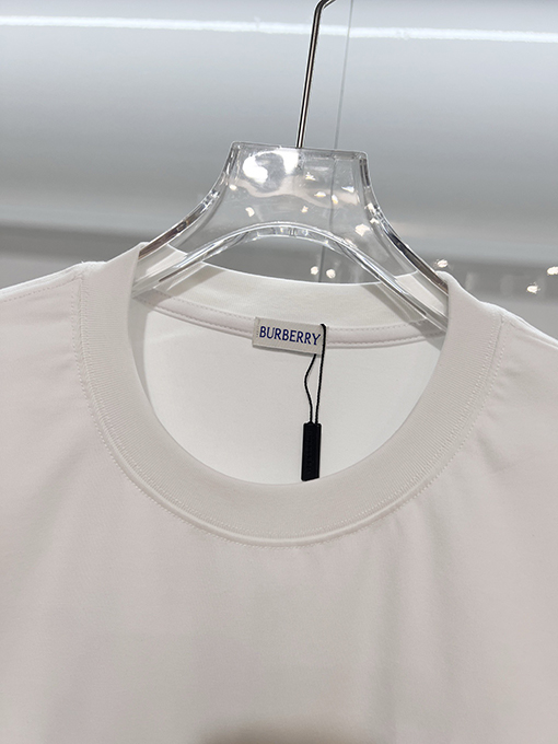 バーバリーコピー BURBERRY ウォーホース レタープリントロゴ 半袖Tシャツ