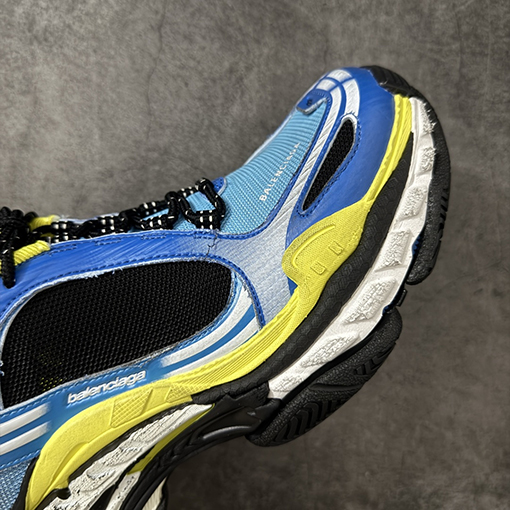 バレンシアガ Triple S .2 プラットフォームレースアップローカットチャンキースニーカー（XAバージョン）