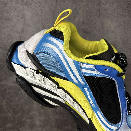 バレンシアガ Triple S .2 プラットフォームレースアップローカットチャンキースニーカー（XAバージョン）