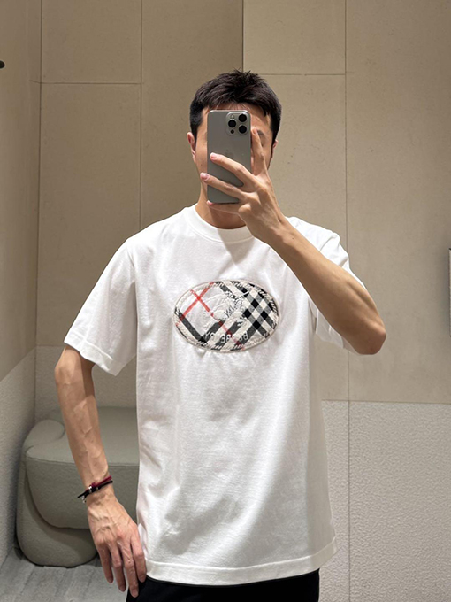 バーバリー 乗馬騎士ロゴ入りチェック柄プリント半袖Tシャツ