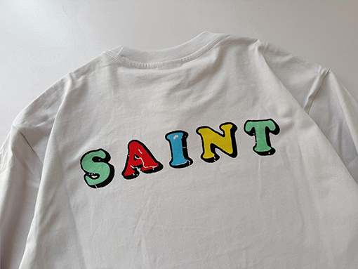 セントマイケルコピー パンクカルチャーとアメリカンレトロスタイルを融合させた半袖Tシャツ
