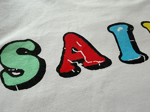 セントマイケルコピー パンクカルチャーとアメリカンレトロスタイルを融合させた半袖Tシャツ