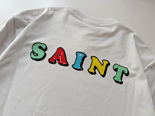 セントマイケルコピー パンクカルチャーとアメリカンレトロスタイルを融合させた半袖Tシャツ